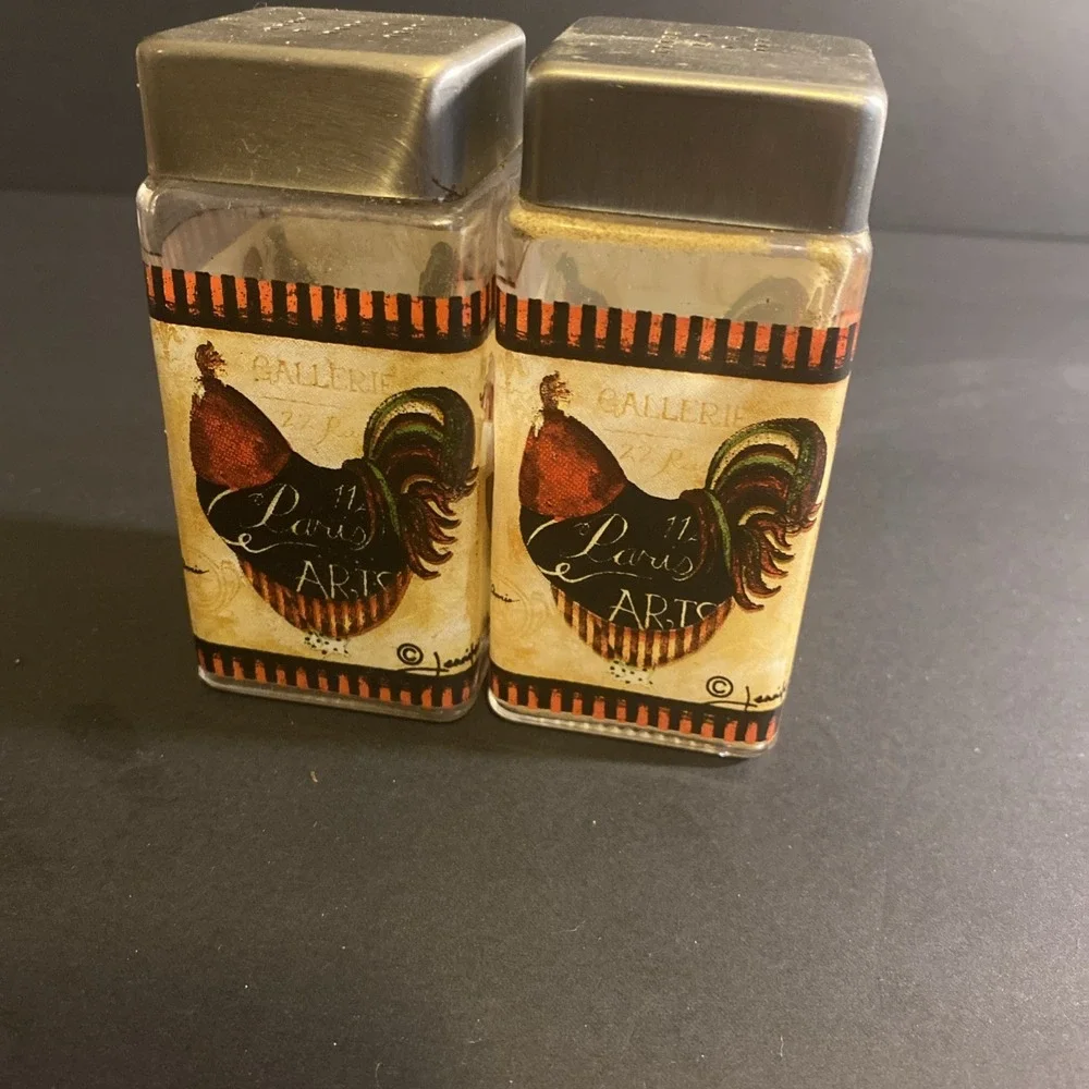 Vintage Jennifer Grant Rooster Salt Pepper Shakers Glass w/ Silver Metal Lids 4